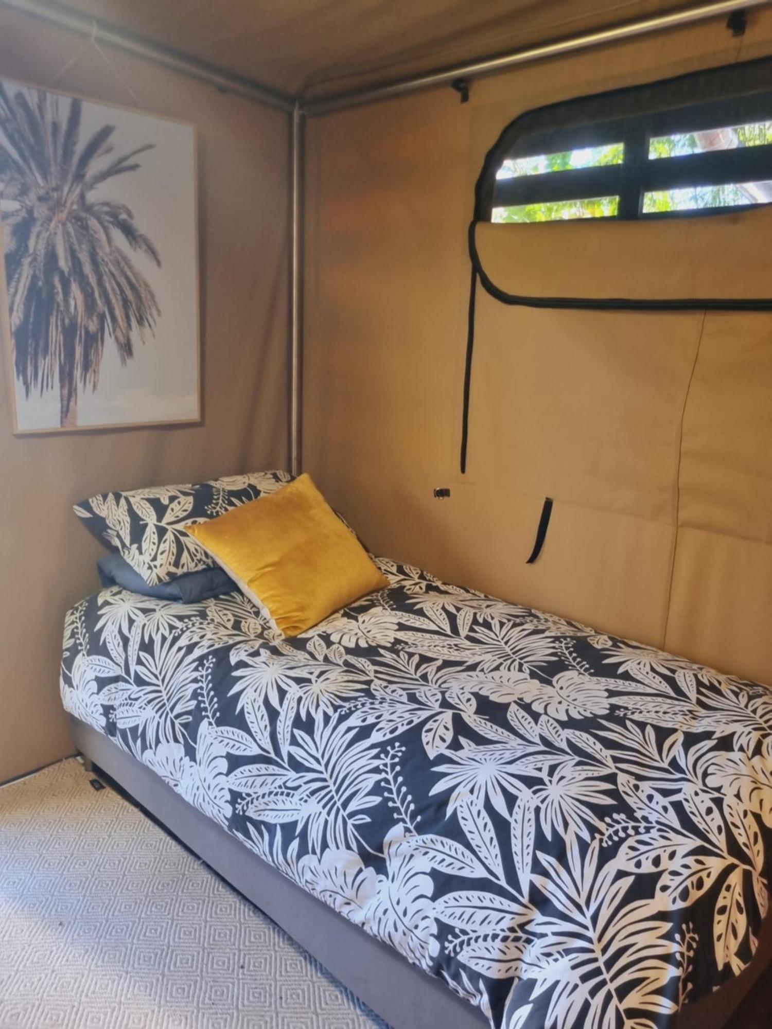 Birdsong Retreat - On Lamb Island Bed & Breakfast Karragarra Island Bagian luar foto